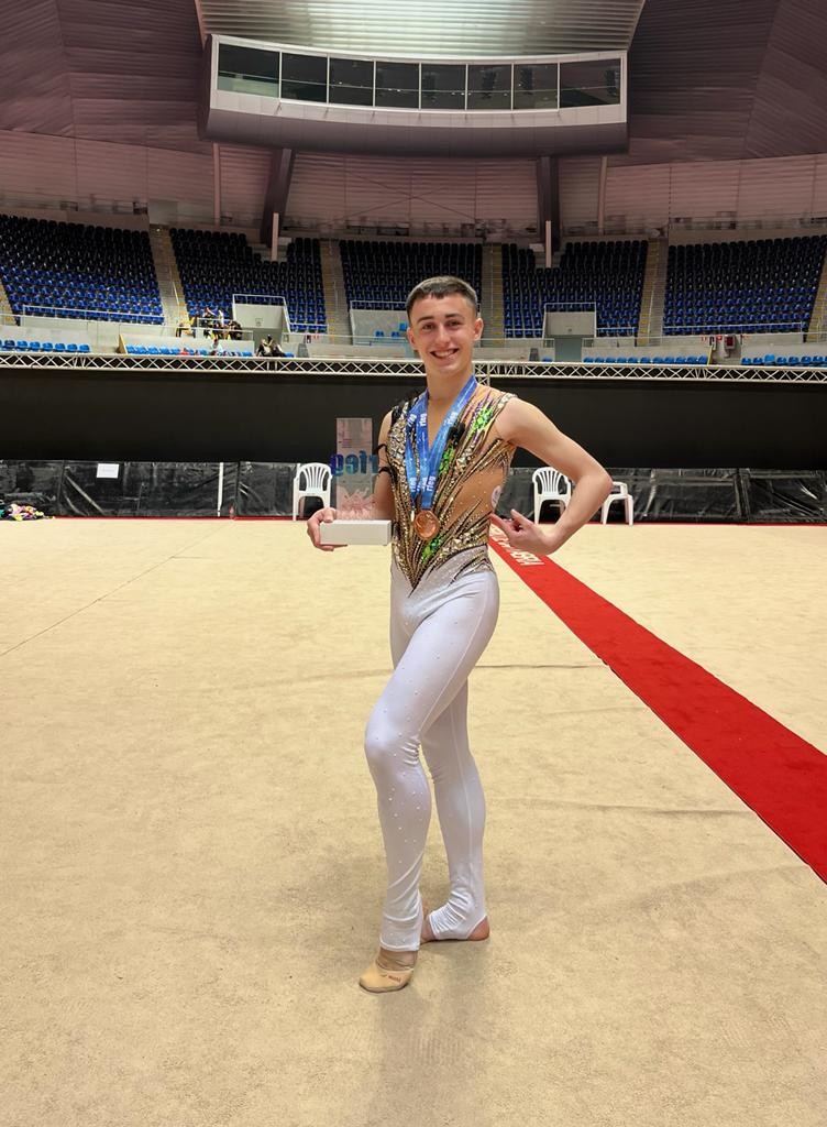 Gran fin de semana para la Gimnasia Rítmica navarra en Santander